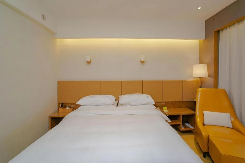 Bed in Vienna Hotel Chengdu Chadianzi Toursim Center