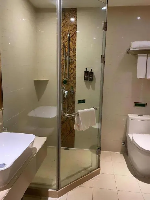 Vienna Hotel Chengdu Chadianzi Toursim Center