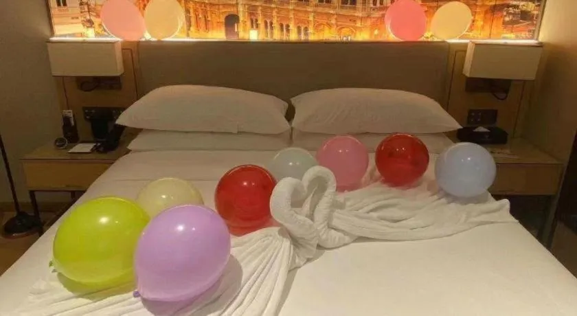 Bed in Vienna Hotel Nanchang West Station Guobo Metro Station