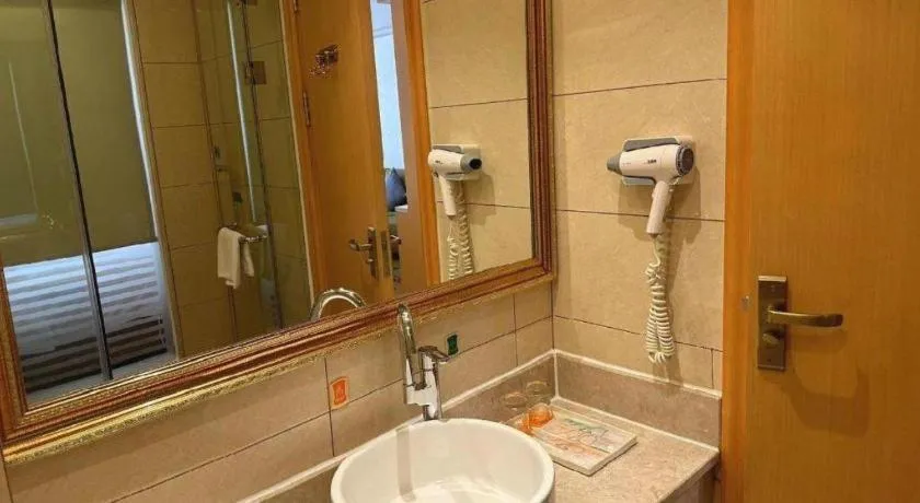 Vienna Hotel Guangdong Zhaoqing Sihui Tianguangxu