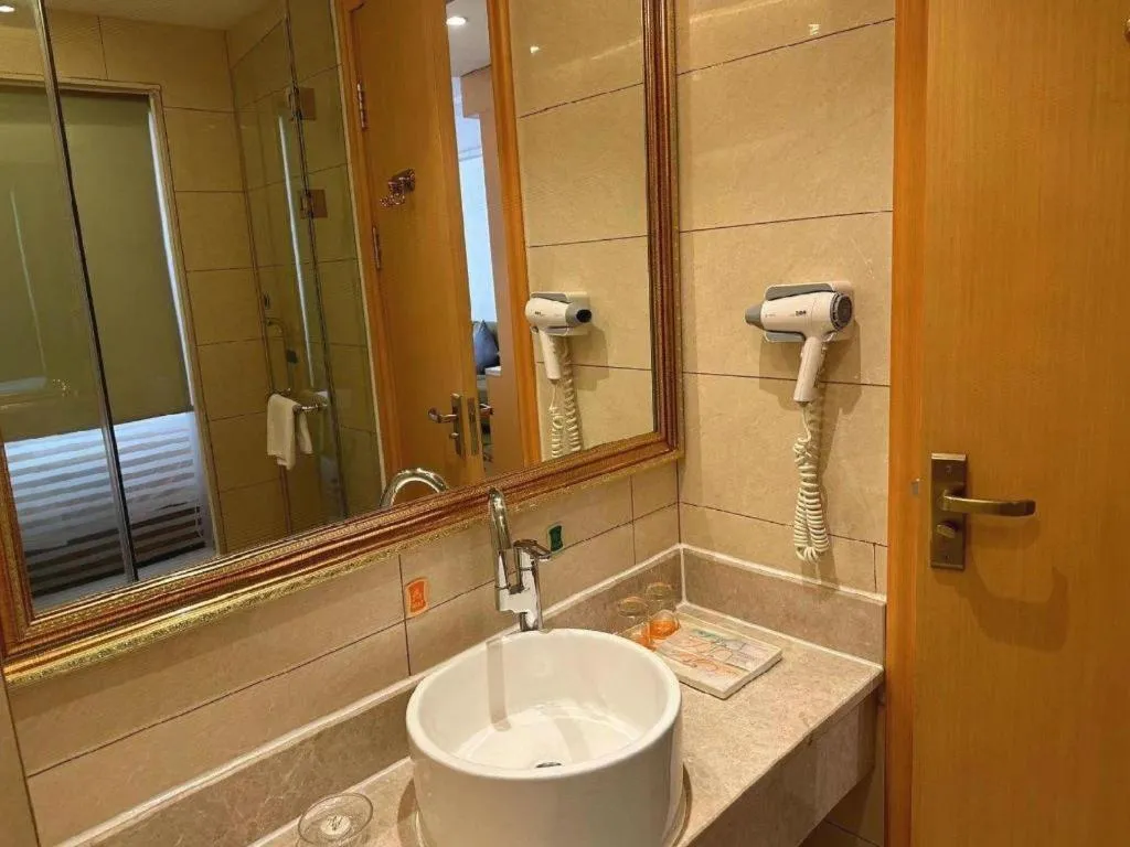 Vienna Hotel Guangdong Zhaoqing Sihui Tianguangxu