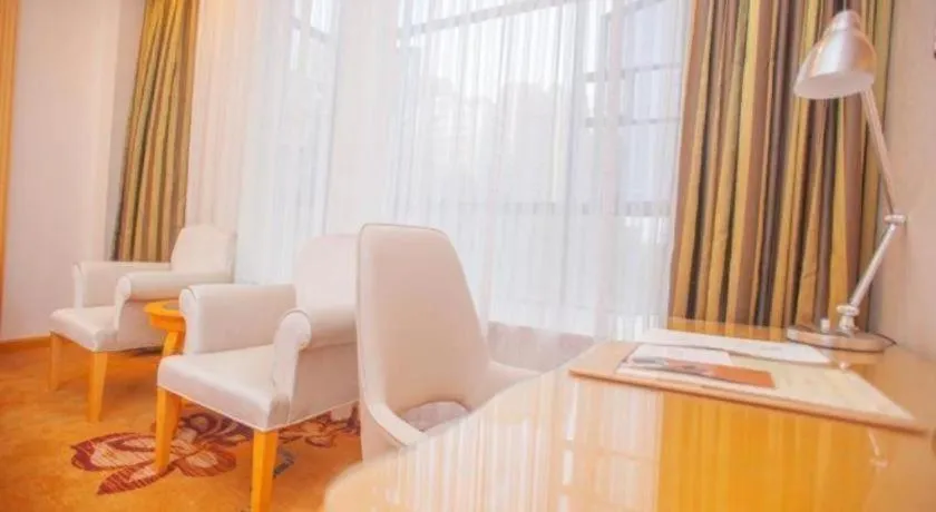 Vienna Hotel Guangdong Zhaoqing Sihui Tianguangxu