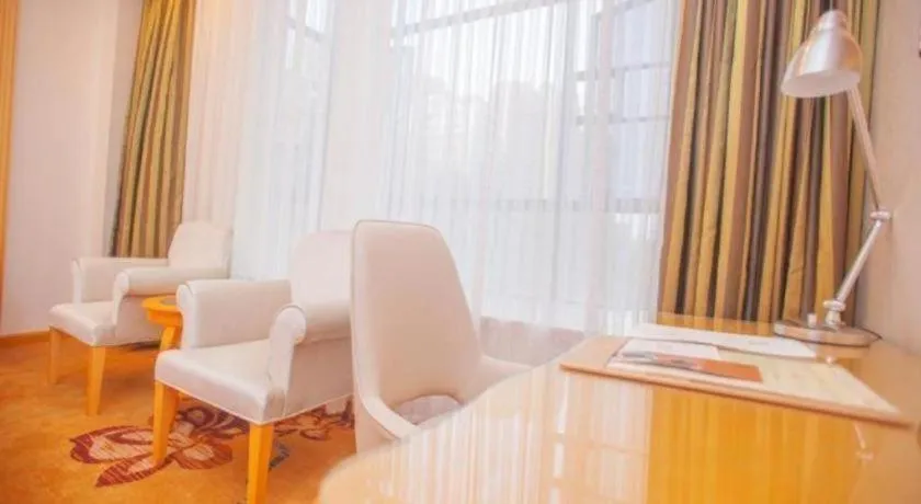 Vienna Hotel Guangdong Zhaoqing Sihui Tianguangxu