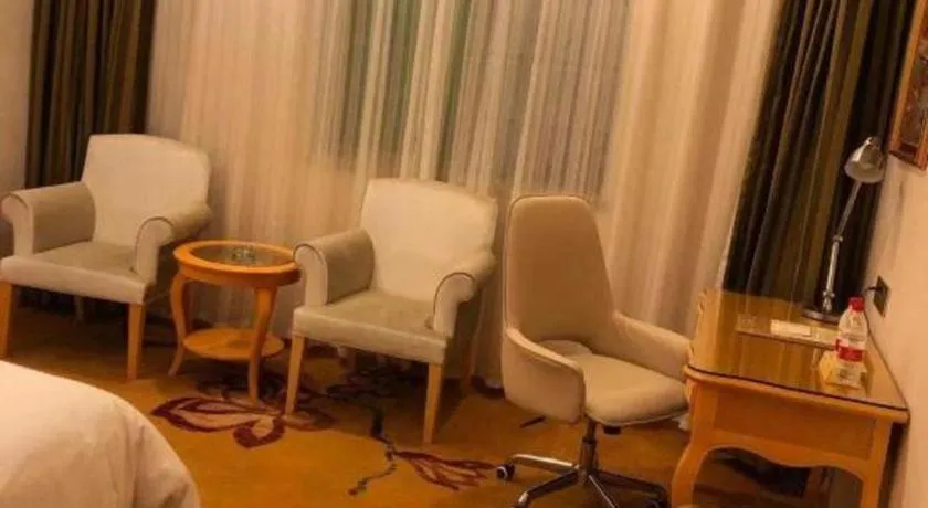 Vienna Hotel Guangdong Zhaoqing Sihui Tianguangxu