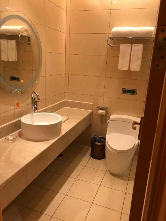 Vienna Hotel Guangdong Zhaoqing Sihui Tianguangxu