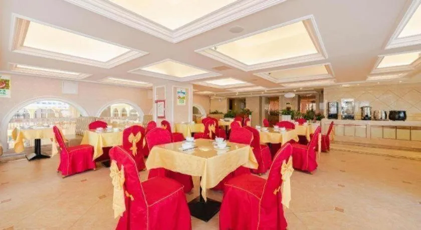 Vienna Hotel Guangdong Shantou South Bus Station