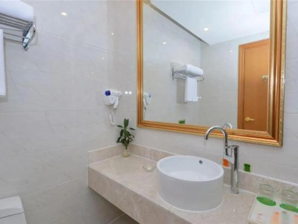 Vienna Hotel Shanghai Songjiang Market Miaoqian Street