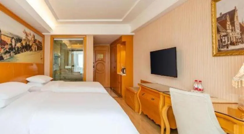 Bed in Vienna Hotel Chongqing West Station Southwesten Hospital