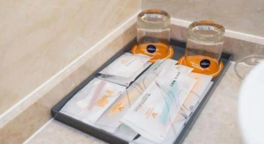 Vienna Hotel Chongqing West Station Southwesten Hospital