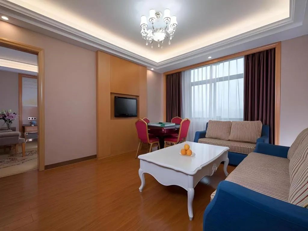 Vienna Hotel Nanning Anji Wanda 33rd Middle School Metro Station