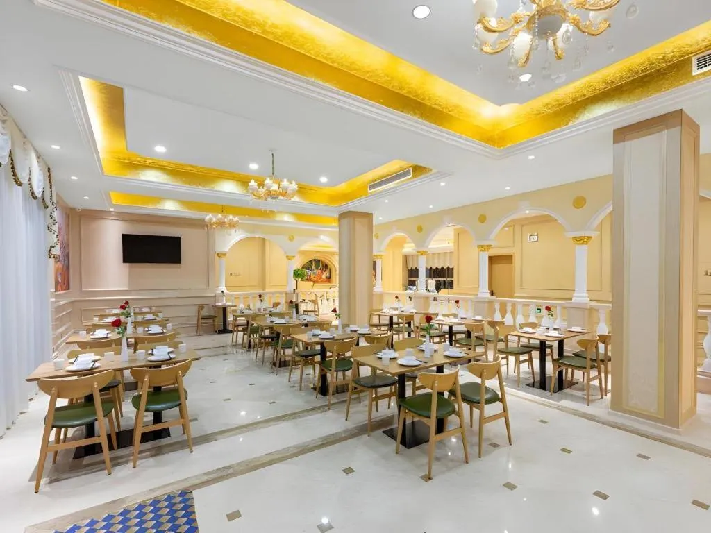 Vienna Hotel Wuhan Guobo Jiangang Metro Station