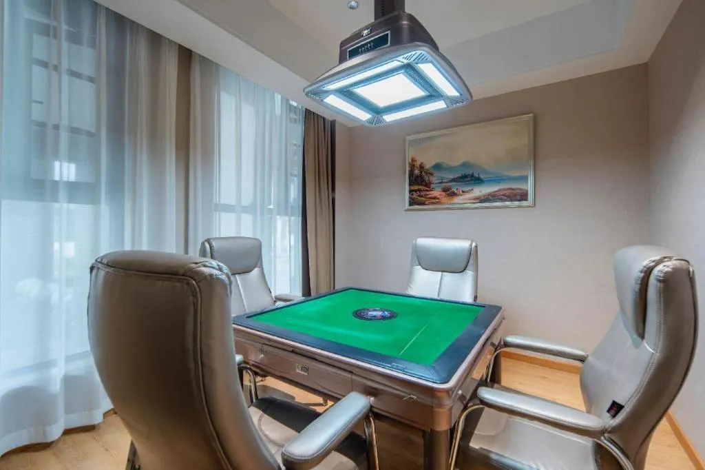 Vienna Hotel Wuhan Guobo Jiangang Metro Station