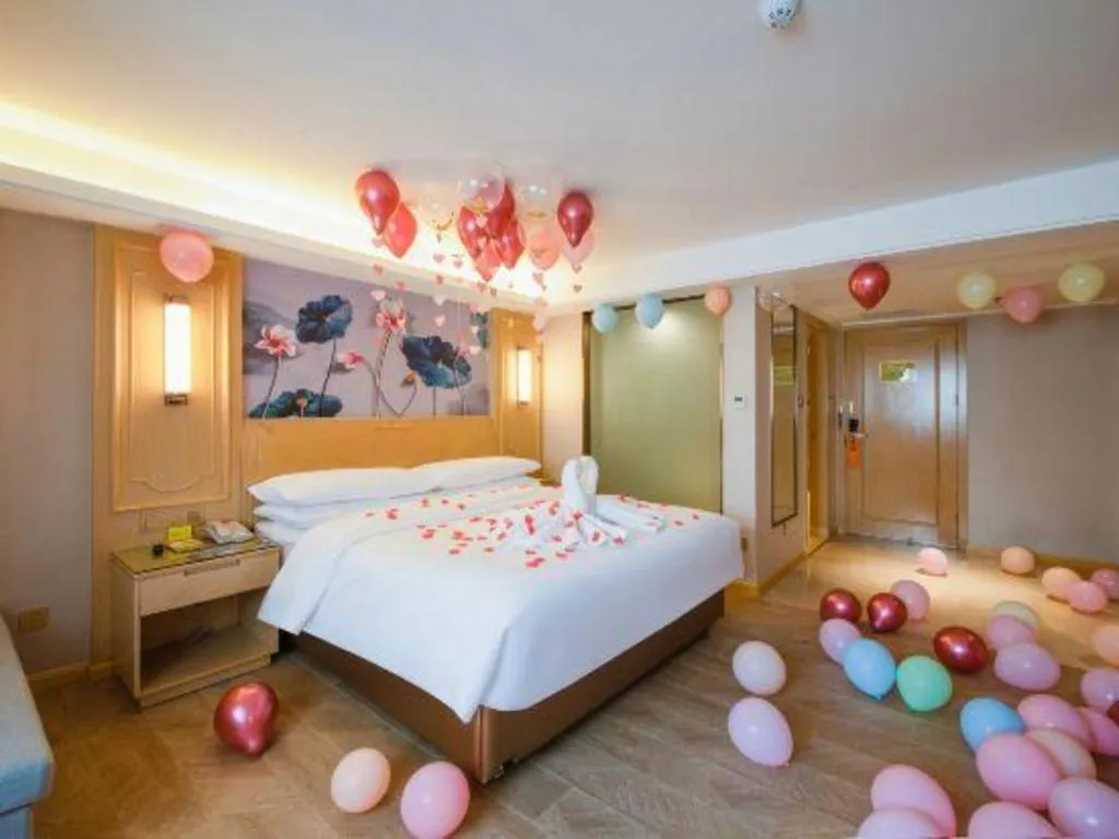 Bed in Vienna Hotel Chongqing Lijiatuo Pedestrian Street