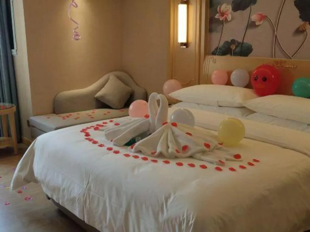 Bed in Vienna Hotel Chongqing Lijiatuo Pedestrian Street