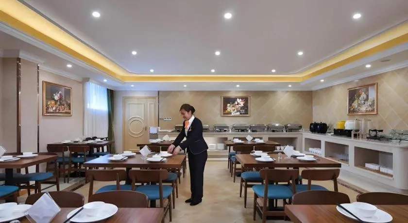 Vienna Hotel Anhui Jixi High-Speed Railway Station