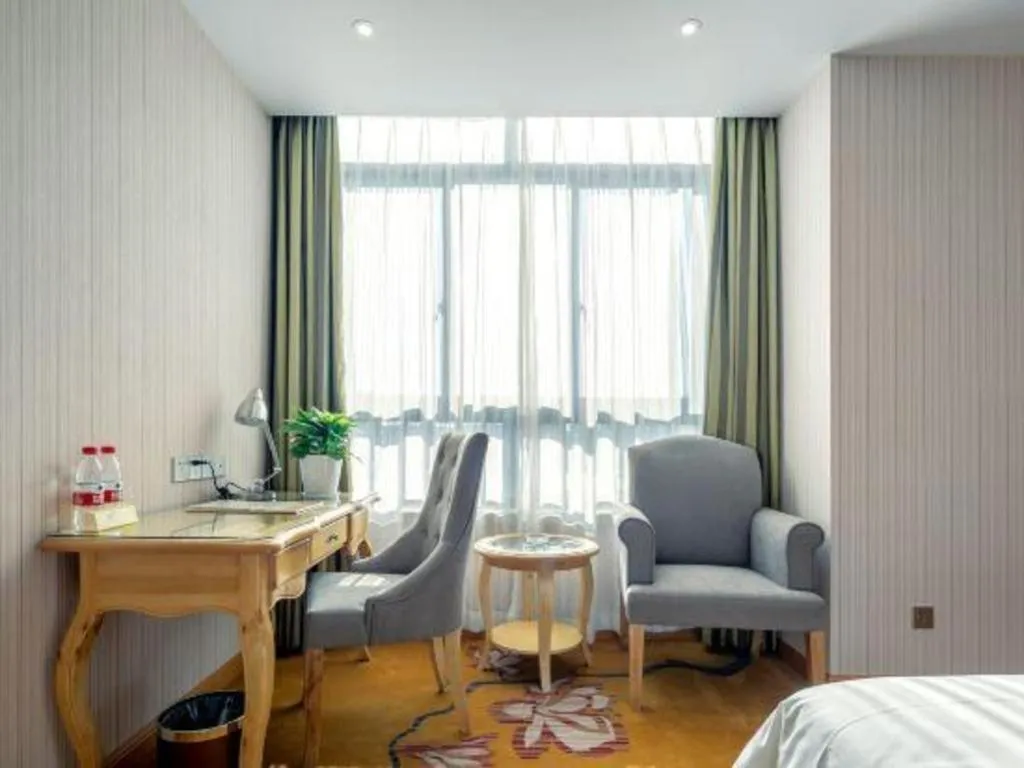 Vienna Hotel Anhui Jixi High-Speed Railway Station