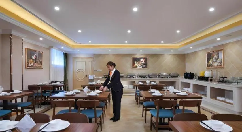 Vienna Hotel Anhui Jixi High-Speed Railway Station