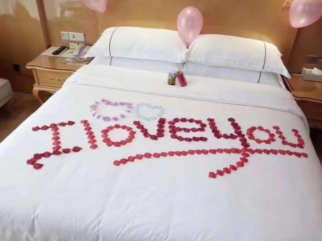 Bed in Vienna Hotel Chongqing Fengdu