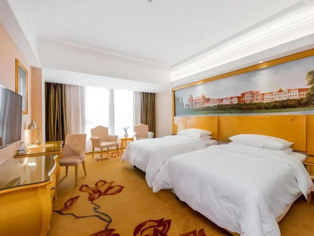 Bed in Vienna Hotel Guangxi Guilin Gongchengtianjie