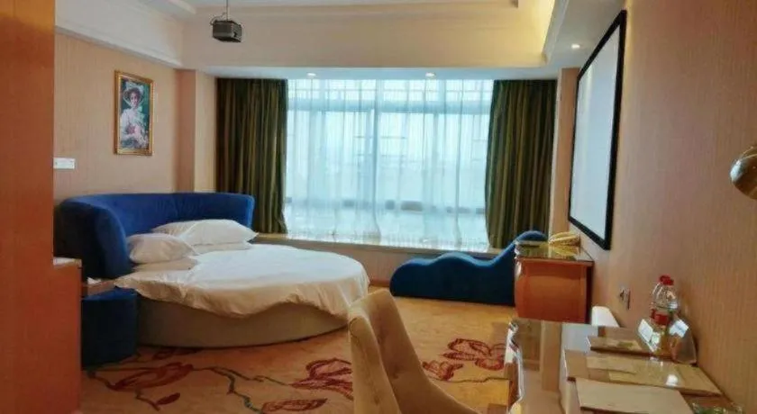 Bed in Vienna Hotel Guangxi Guilin Gongchengtianjie