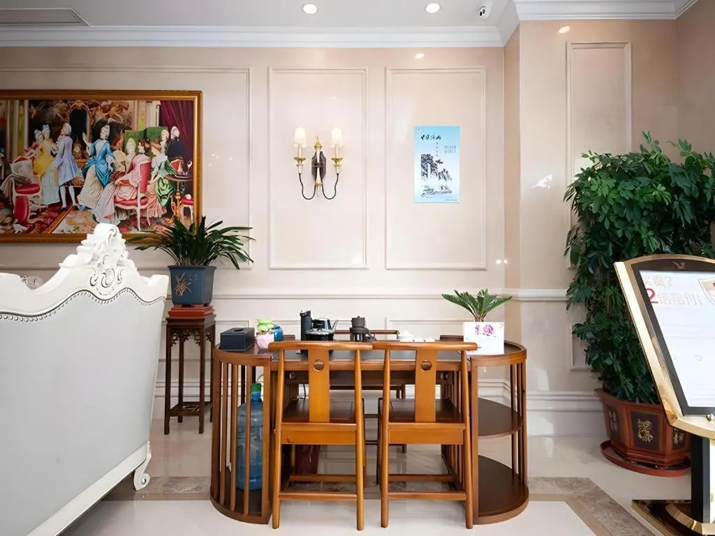 Vienna Hotel Xuzhou Junsheng Plaza Benteng Avenue Metro Station