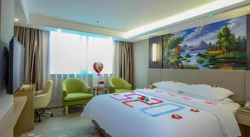 Bed in Venus International Hotel Guangdong Huizhou West Lake