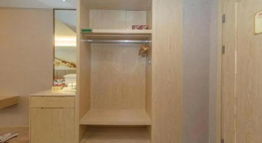 Vienna Hotel Fuzhou Changle Shouzhan Hangcheng Metro Station