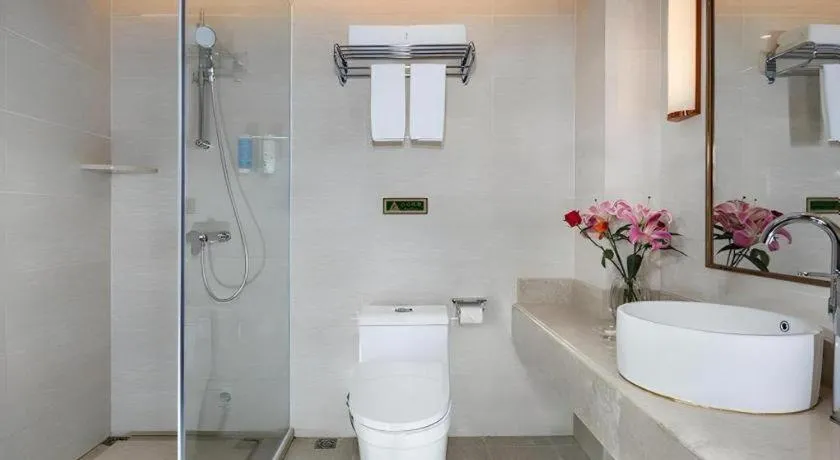 Vienna Hotel Fuzhou Changle Shouzhan Hangcheng Metro Station