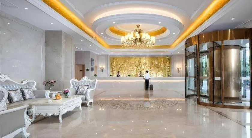Vienna Hotel Fuzhou Changle Shouzhan Hangcheng Metro Station