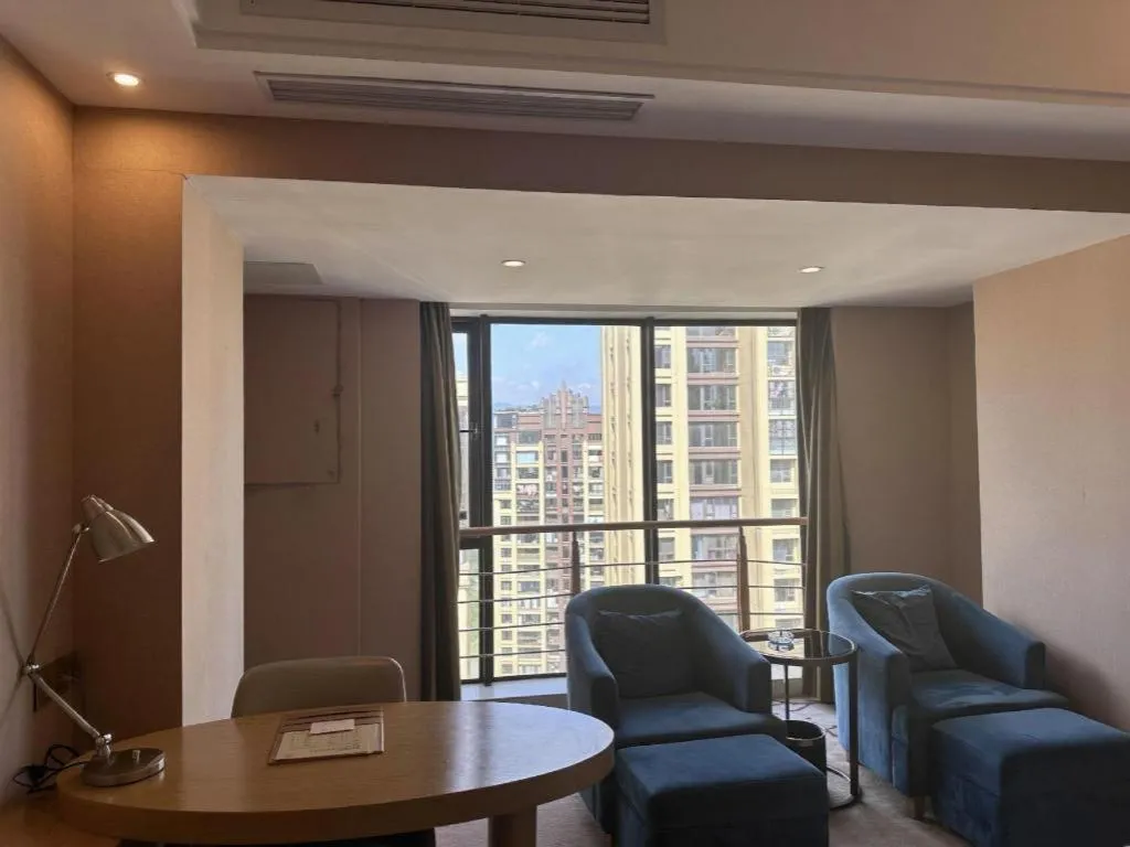 Vienna Hotel Fuzhou Changle Shouzhan Hangcheng Metro Station