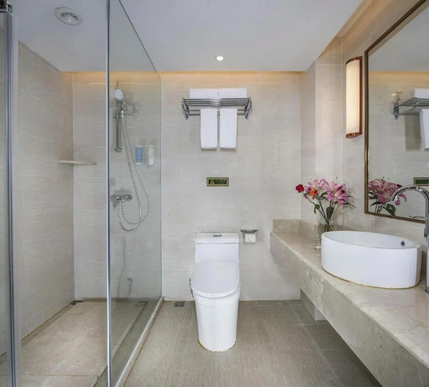 Vienna Hotel Fuzhou Changle Shouzhan Hangcheng Metro Station