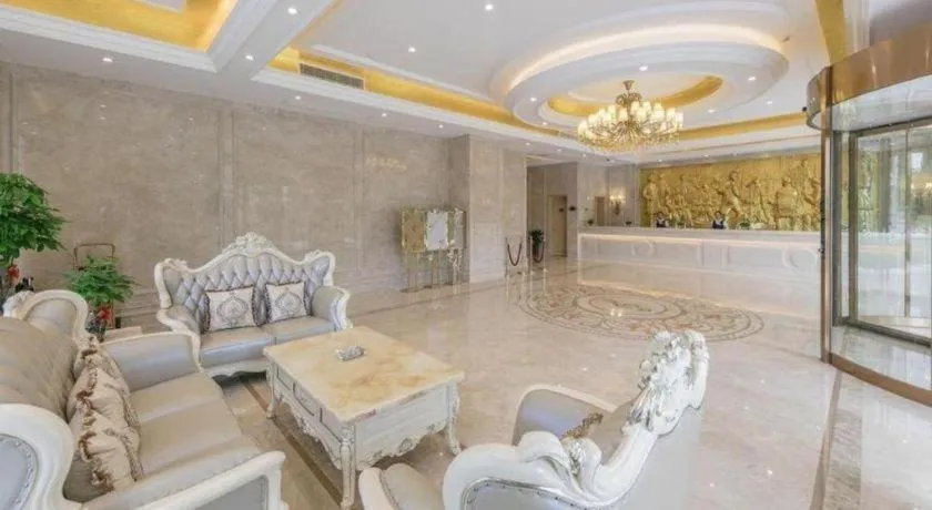 Vienna Hotel Fuzhou Changle Shouzhan Hangcheng Metro Station