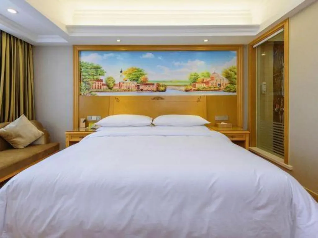 Bed in Vienna Hotel Guangxi Guilin Yongfu Station