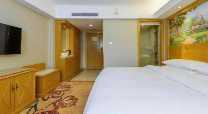 Bed in Vienna Hotel Guangxi Guilin Yongfu Station