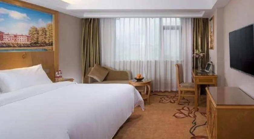 Bed in Vienna Hotel Guangxi Guilin Yongfu Station