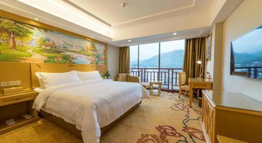 Bed in Vienna Hotel Guangxi Guilin Yongfu Station