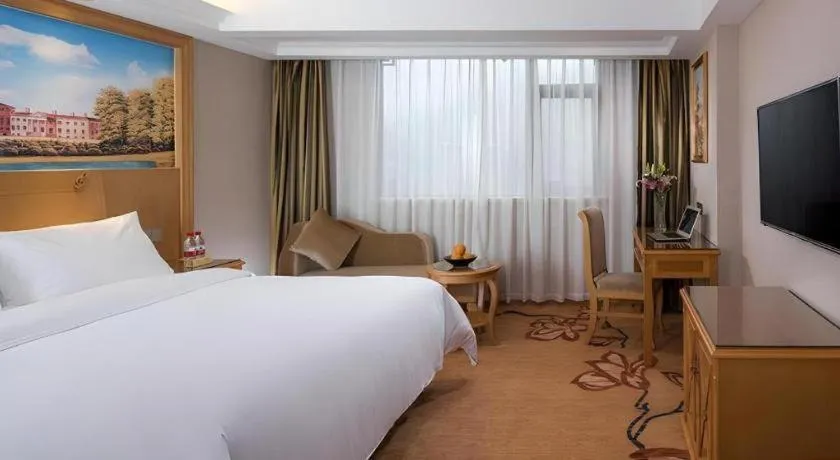 Bed in Vienna Hotel Guangxi Guilin Yongfu Station