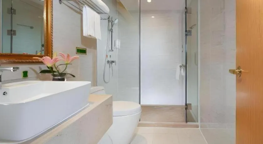 Vienna Hotel Guangxi Hezhou Guposhan Suifeng