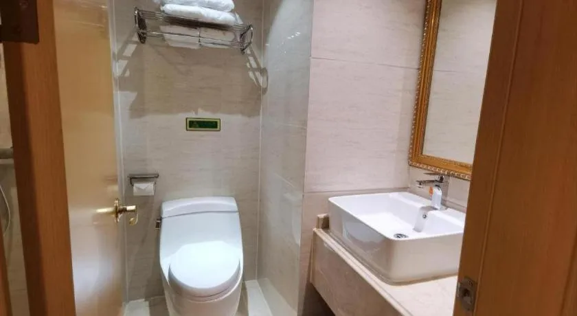 Vienna Hotel Guangxi Hezhou Guposhan Suifeng