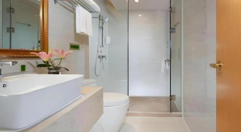 Vienna Hotel Guangxi Hezhou Guposhan Suifeng