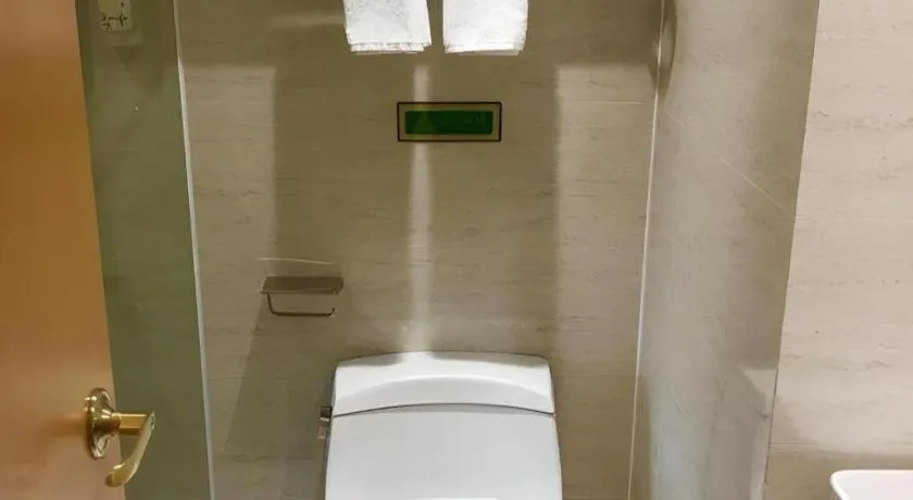 Vienna Hotel Guangxi Hezhou Guposhan Suifeng