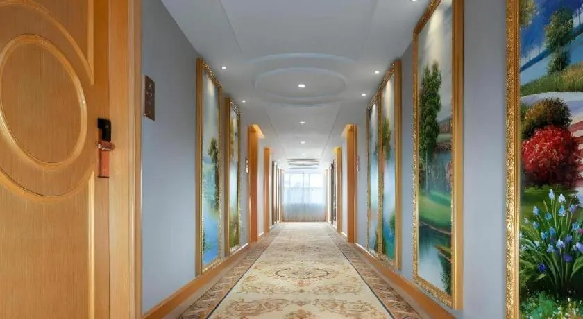 Vienna Hotel Guangxi Hezhou Guposhan Suifeng