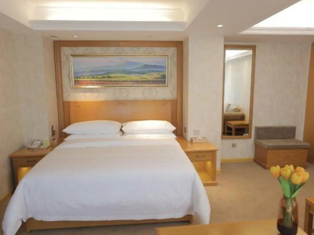 Bed in Vienna Hotel Shenyang Central Street