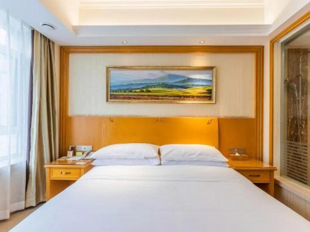 Bed in Vienna Hotel Shenyang Central Street