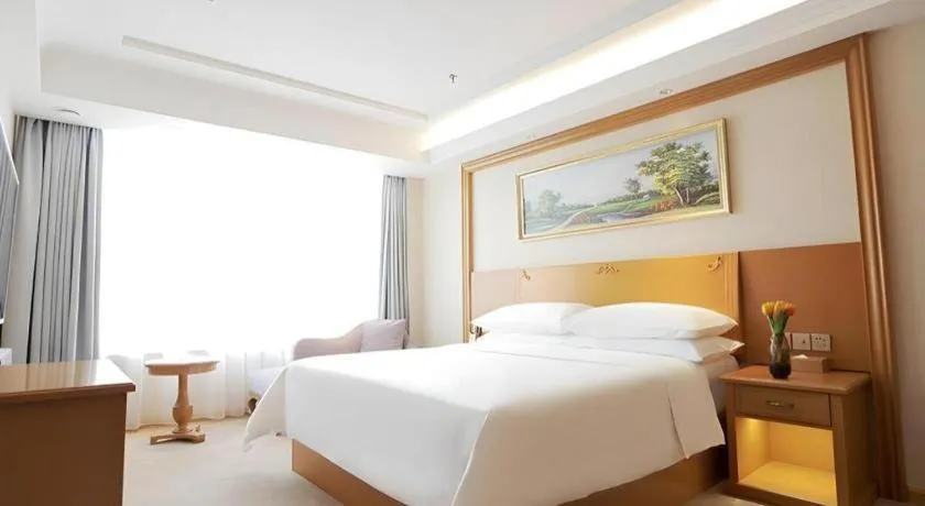 Bed in Vienna Hotel Shenyang Central Street