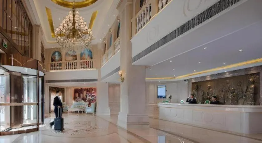 Vienna Hotel Guizhou Liupanshui Shuicheng Ancient Town