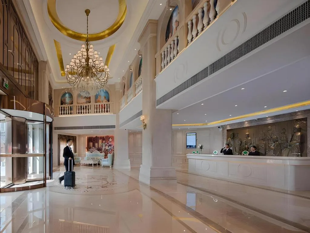 Vienna Hotel Guizhou Liupanshui Shuicheng Ancient Town