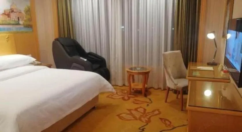 Bed in Vienna Hotel Hunan Yueyang Linxiang