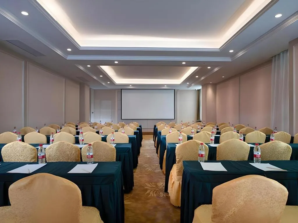 Vienna Hotel Guangdong Huizhou High-Speed North Railway Station Xiaojinkou