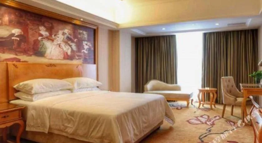 Bed in Vienna Hotel Henan Luoyang Jiudu Road Wanda
